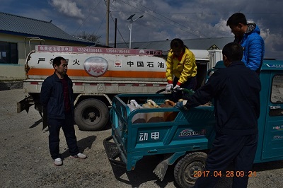 琿春市農(nóng)機(jī)局開展春季“送油下鄉(xiāng)”惠民活動